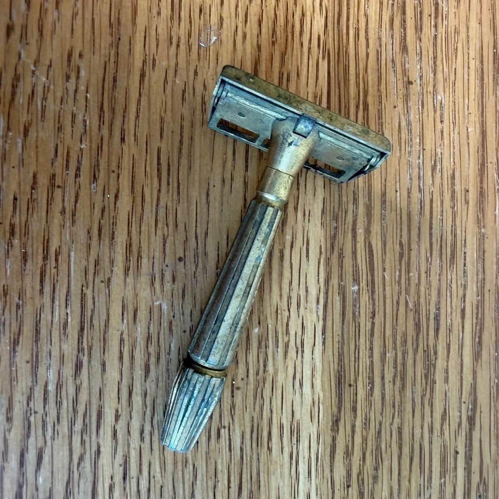 Vintage GEM Micromatic Gold Tone Opening Safety Razor Shaving Tool Retro Shaver